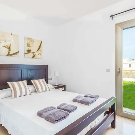 Sleeps 8 Pool Air Con Wifi Villa *
