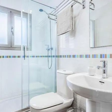 Sleeps 8 Pool Air Con Wifi Villa *
